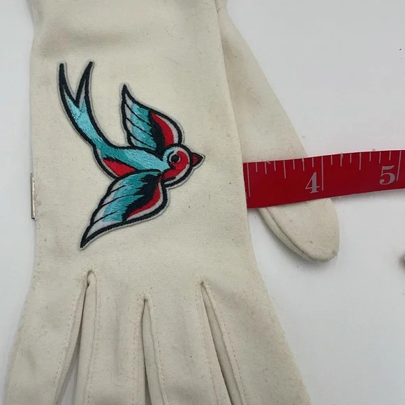 Vintage gloves with swallow accents, small size - Picture 4 of 6